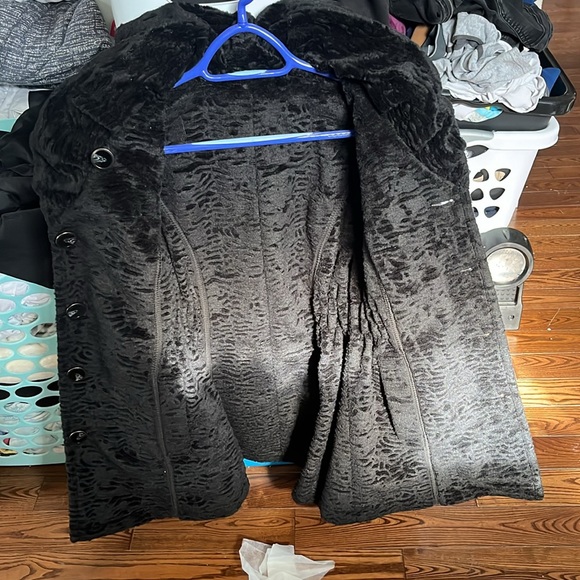 Laundry Shelli segal reverseable faux fur button up coat - Picture 3 of 3